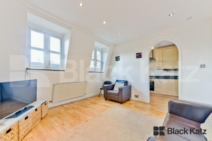 Superbly located to numerous amenities and transport links Union Street, Borough